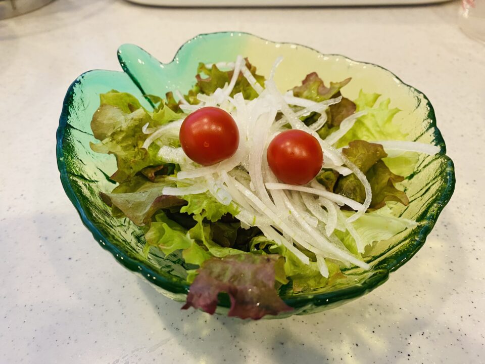 自給自足サラダ 自分で栽培したものでサラダができました