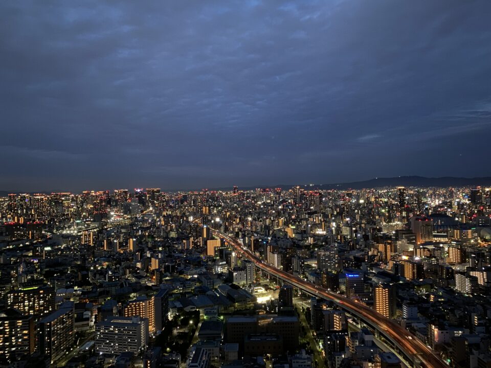 アートホテル大阪ベイタワーの51階からの夜景