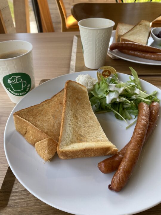 翠ヶ丘(みどりがおか)公園にあるJadegreen cafe(ジェードグリーンカフェ)